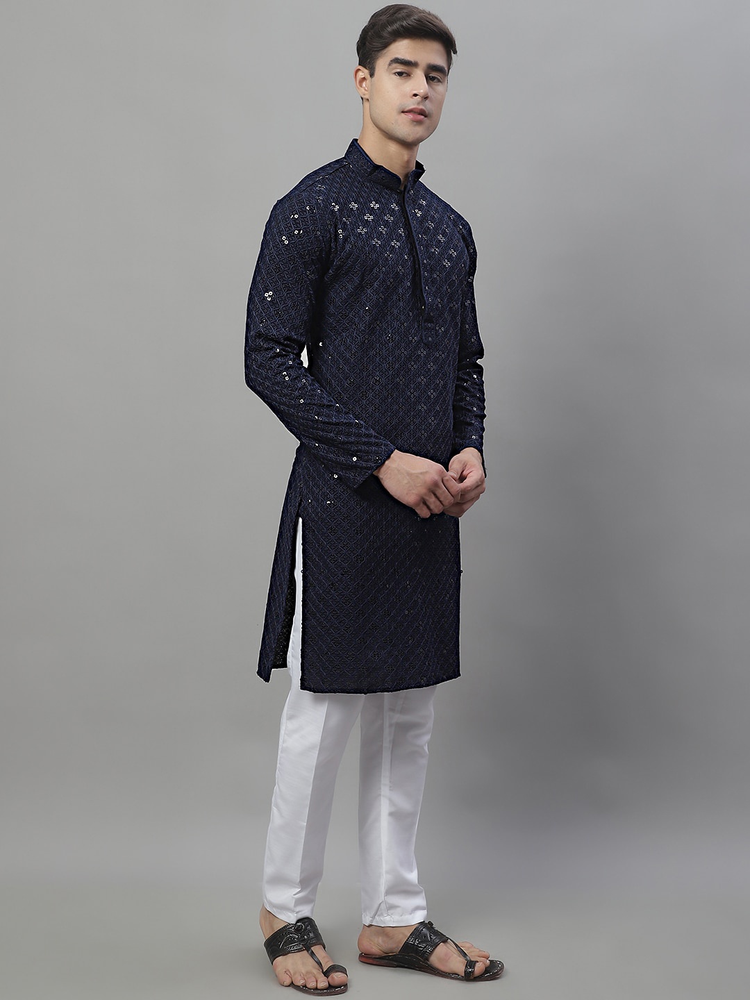 

Jompers Geometric Chikankari Embroidered Kurta With Pyjamas, Navy blue