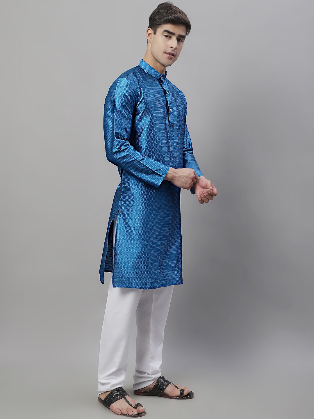

Jompers Geometric Woven Design Pure Cotton Kurta With Pyjamas, Blue