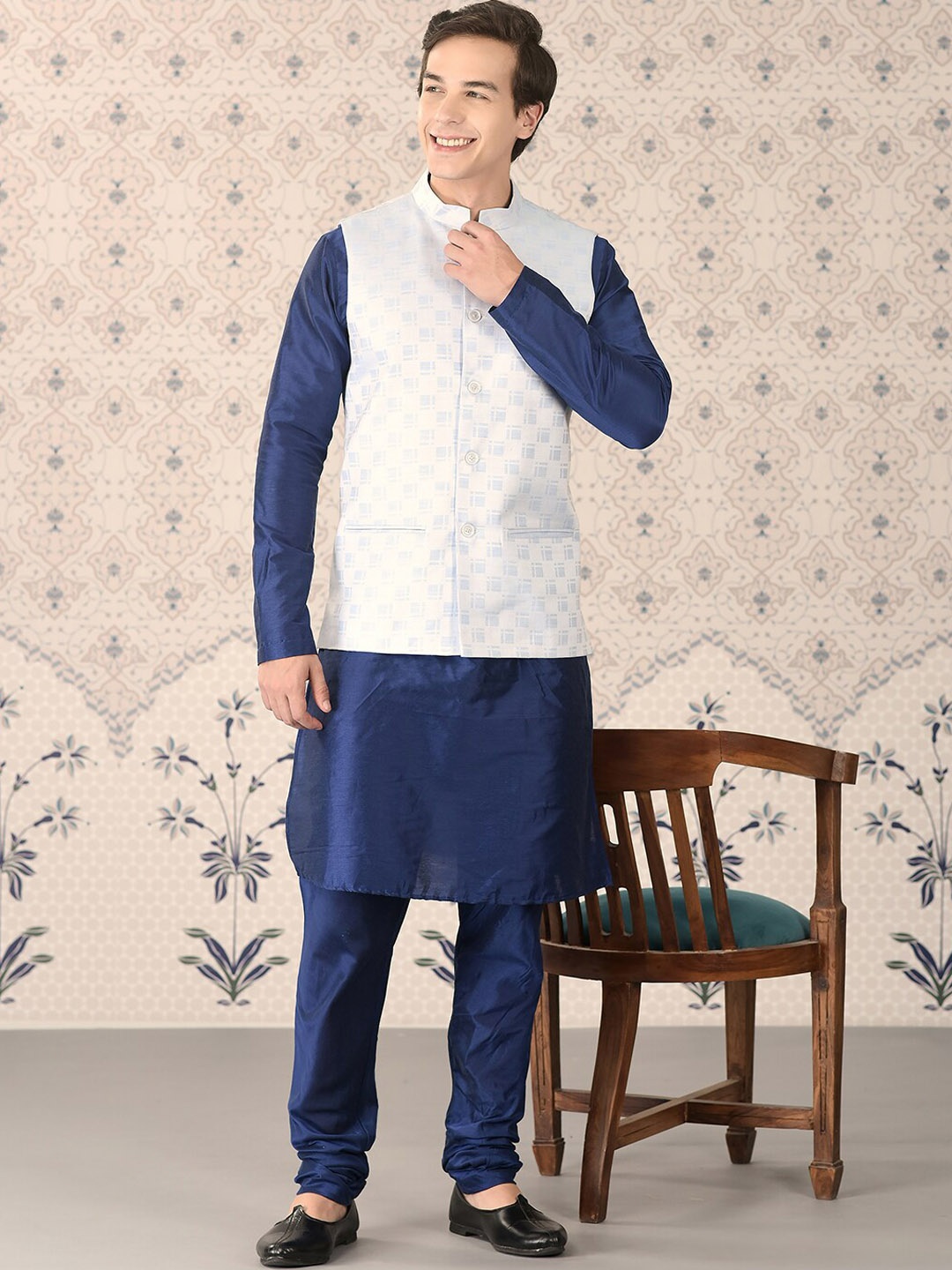 

Ode by House of Pataudi Navy Blue Mandarin Collar Kurta With Churidar & Nehru Jacket