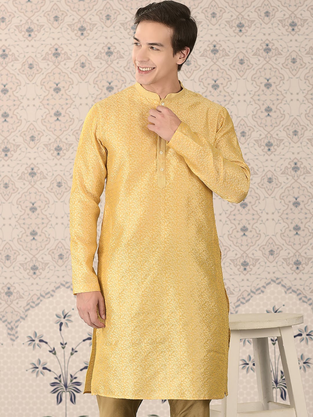 

Ode by House of Pataudi Yellow Mandarin Collar Woven Design Straight Kurta