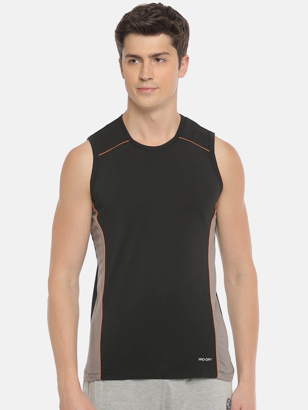 

Macroman M-Series Sleeveless Cotton Sports T-shirt, Black