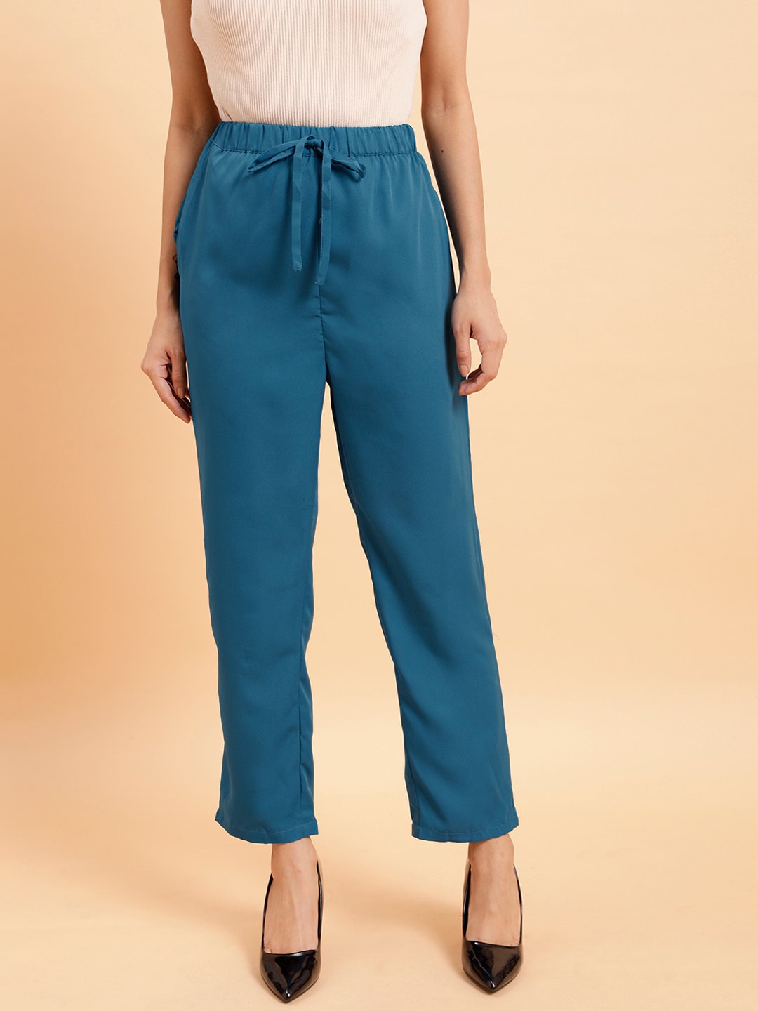 

MINT STREET Women Mid-Rise Regular Trousers, Teal