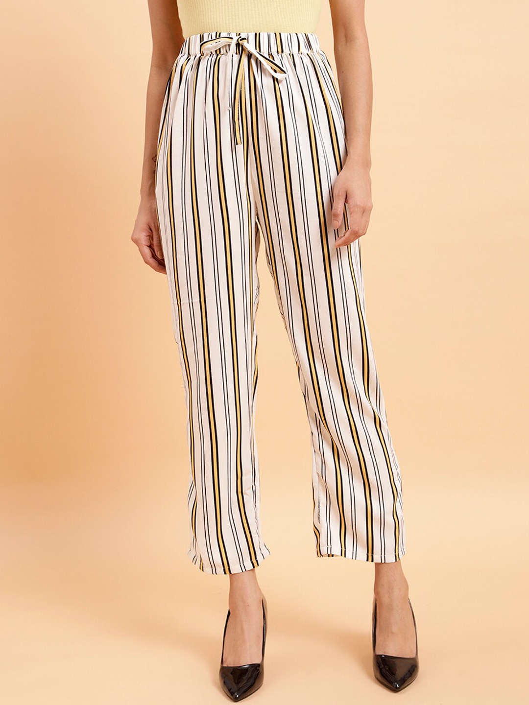 

MINT STREET Women Striped Regular Trousers, Cream