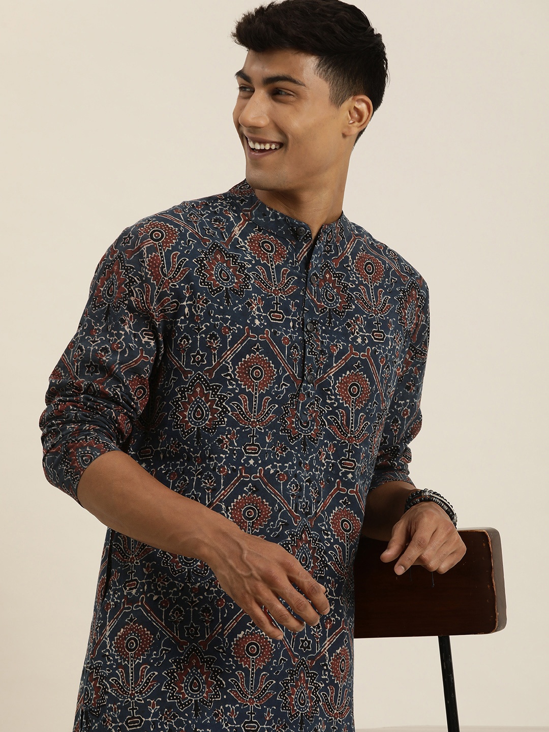

Taavi Men Ajrakh Ethnic Motifs Printed Pure Cotton Kurta With Trousers, Navy blue
