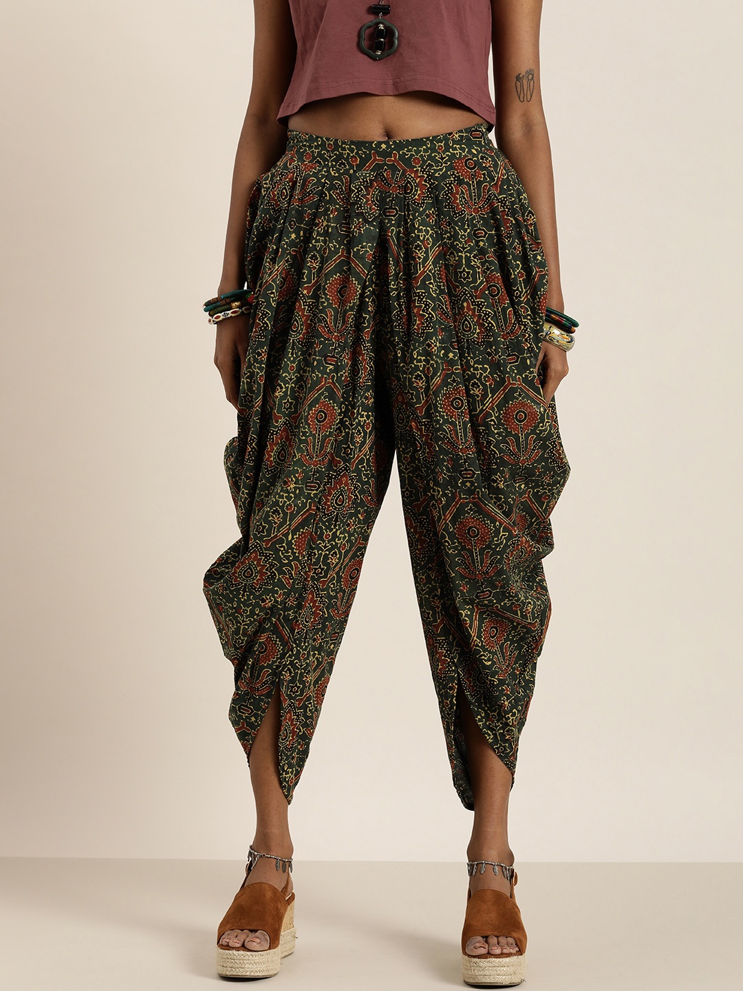 

Taavi Women Printed Pure Cotton Ajrakh Dhoti Pant, Green