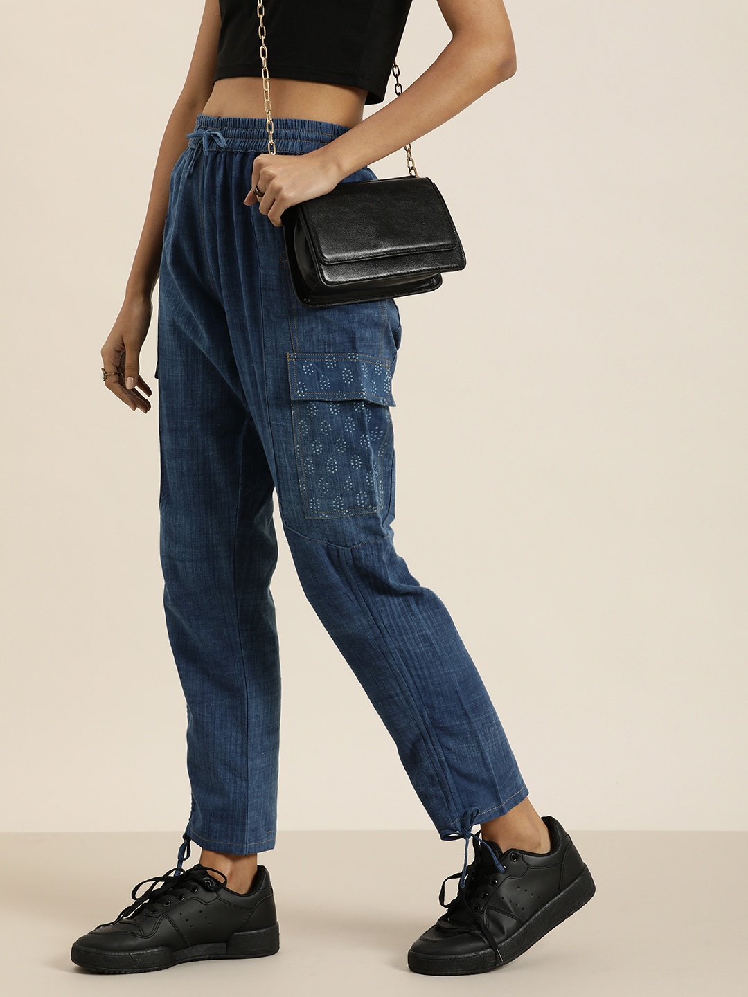 

Taavi Women Indigo Denim Placement Geometric Printed Cotton-Linen Trousers, Blue