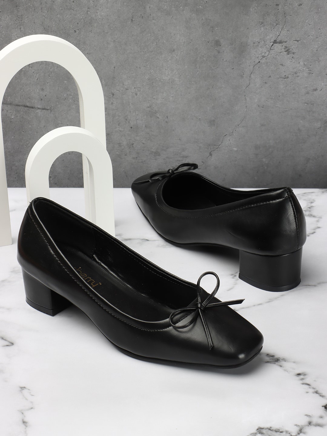 

DressBerry Black Bow Detail Block Heel Pumps