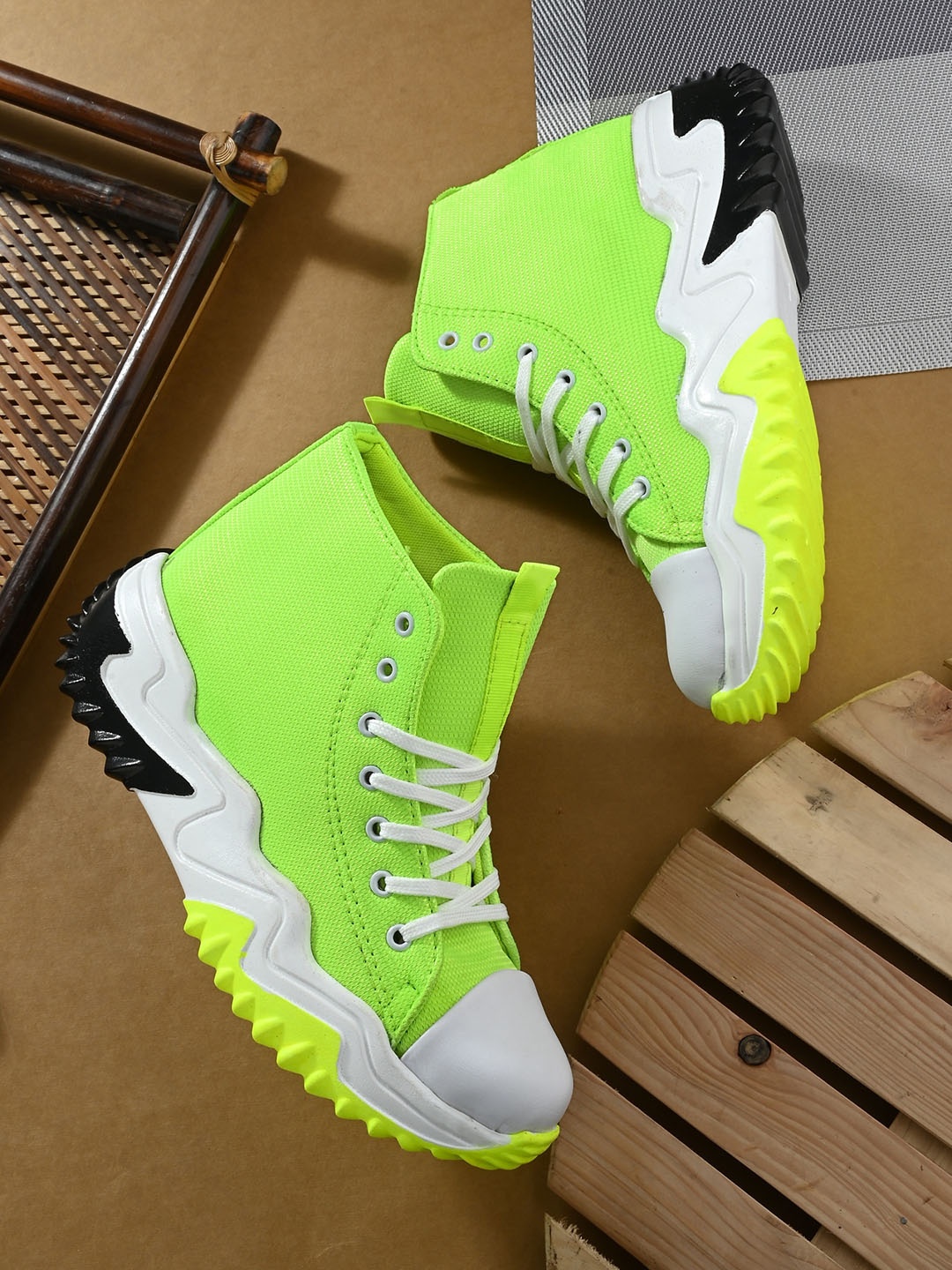 

Kook N Keech Women Lime Green & White Mid Top Textile Padded Insole Contrast Sole Sneakers