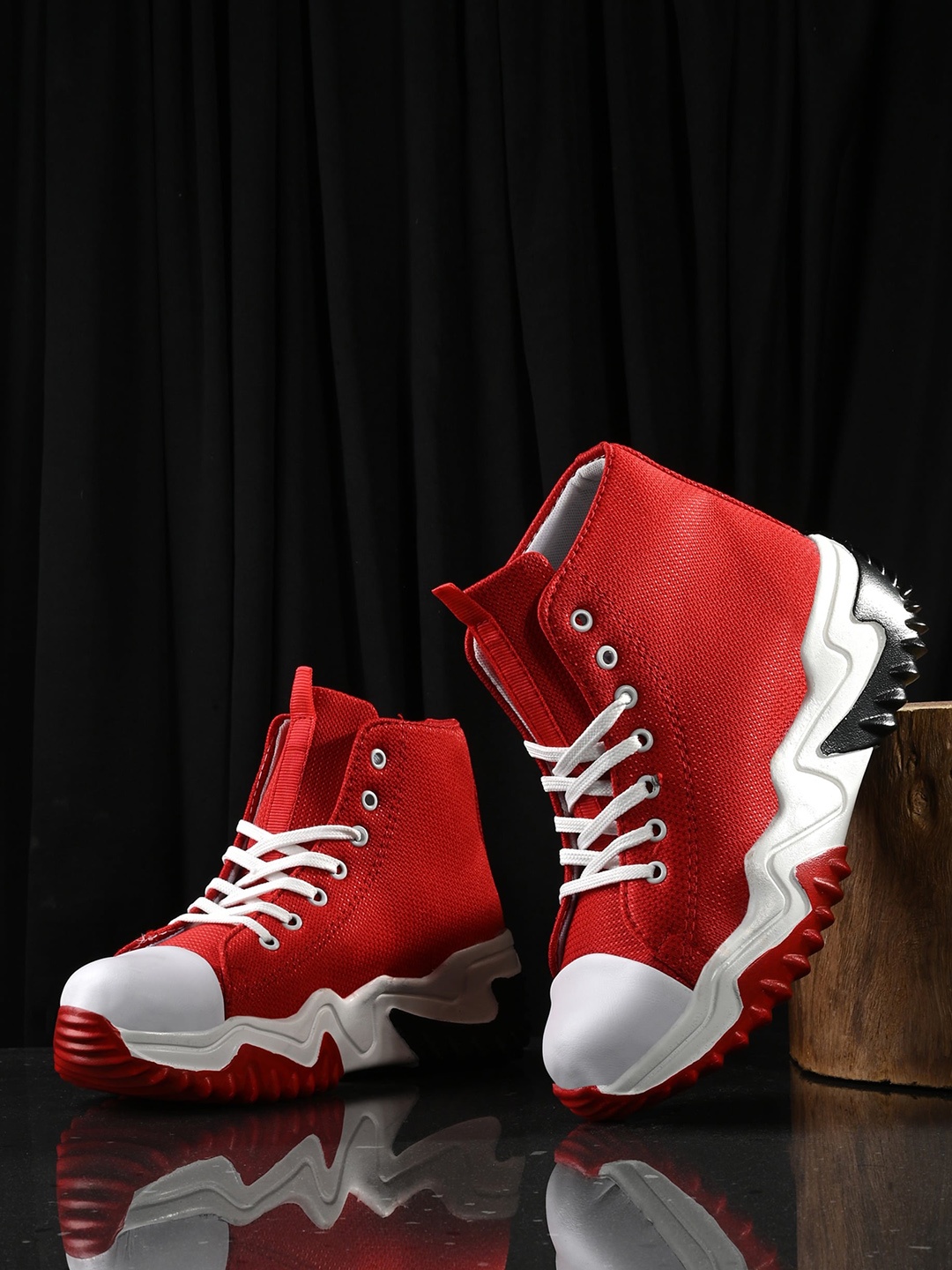 

Kook N Keech Women Red & White Mid Top Textile Padded Insole Contrast Sole Sneakers