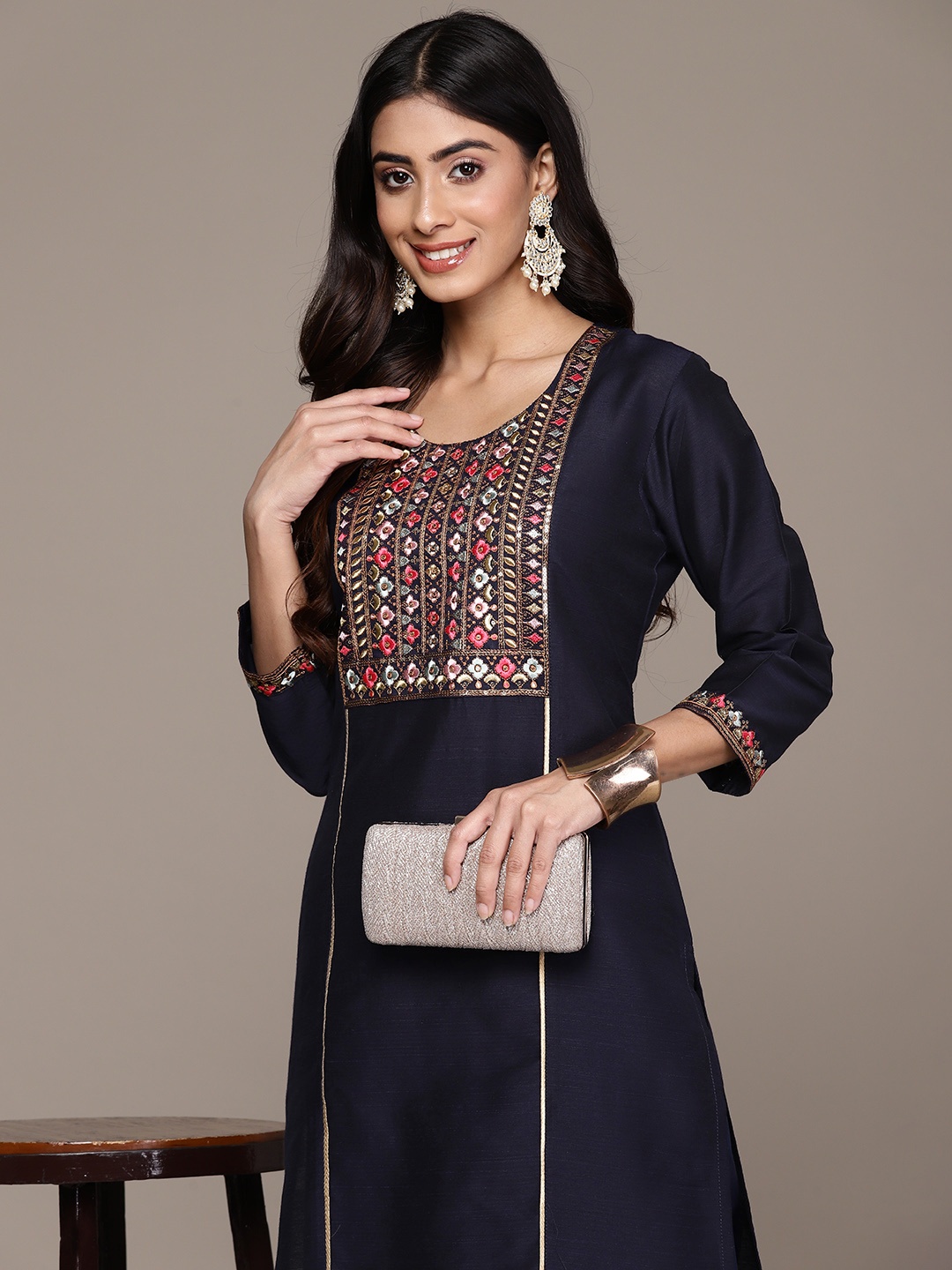 

Ishin Ethnic Motifs Embroidered Regular Thread Work Kurta with Trousers, Navy blue