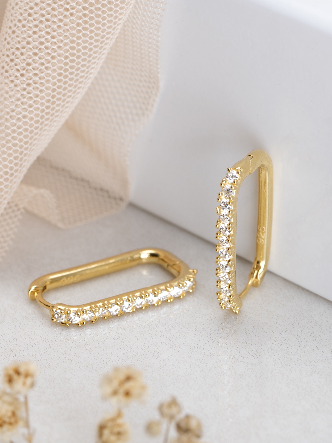 

Zavya 925 Pure Silver Cubic Zirconia Gold-Plated Oval Hoop Earrings