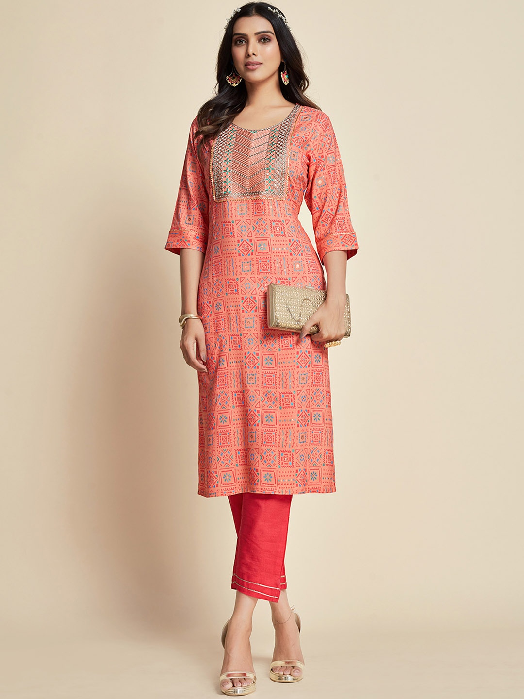 

Sangria Geometric Printed Thread Work Straight Kurta, Peach