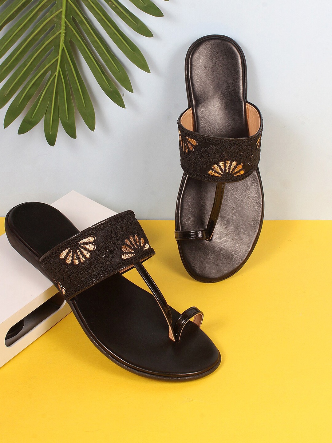 

Anouk Black & Gold Embellished Ethnic Open One Toe Flats With Embroidered