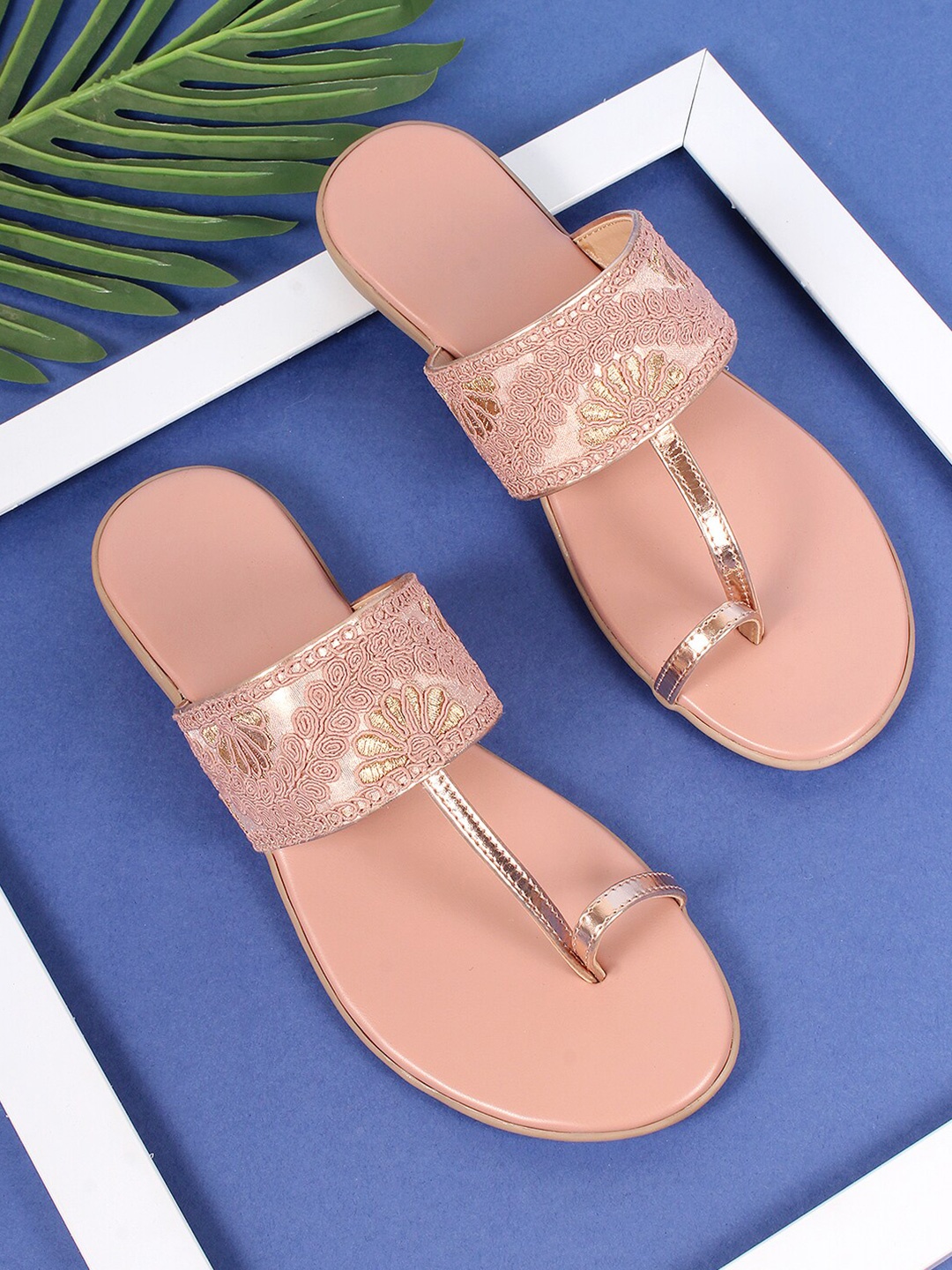 

Anouk Peach Coloured & Gold Toned Embellished Ethnic One Toe Flats With Embroidered