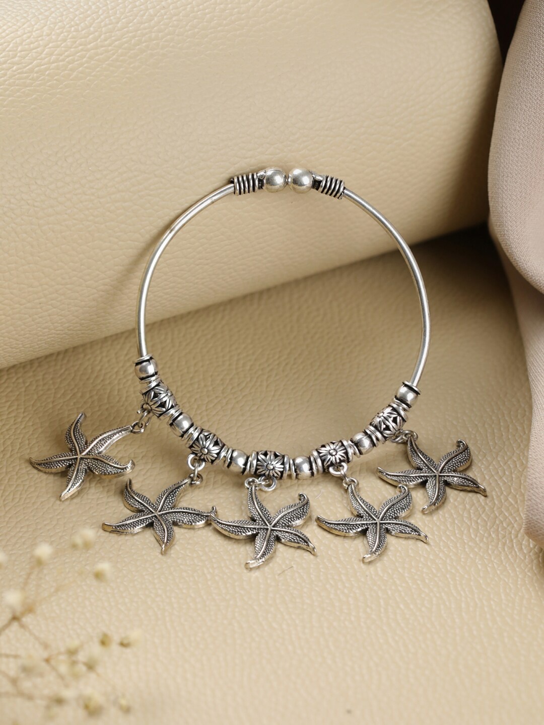 

Sangria Silver-Toned Silver-Plated Oxidized Tribal Brass Star Charm Bracelet