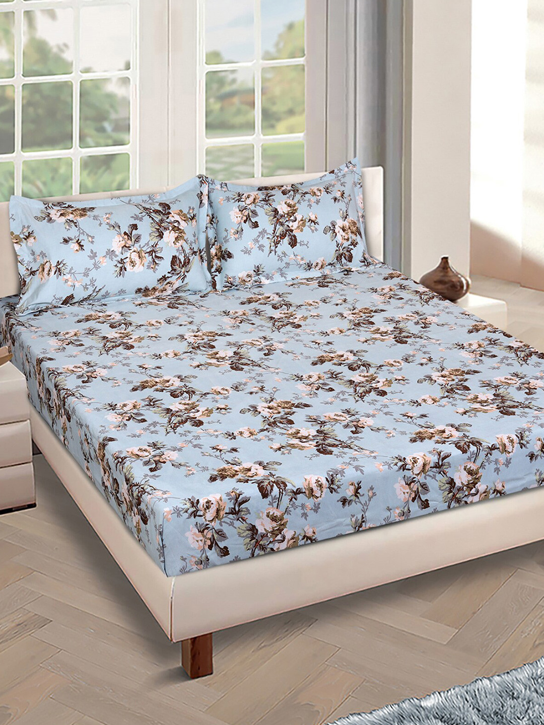 

ROMEE Blue & Brown Floral Microfiber 150 TC Queen Bedsheet With 2 Pillow Covers