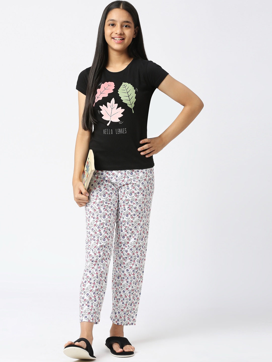 

SINI MINI Girls Floral Printed Pure Cotton Night Suit, Black