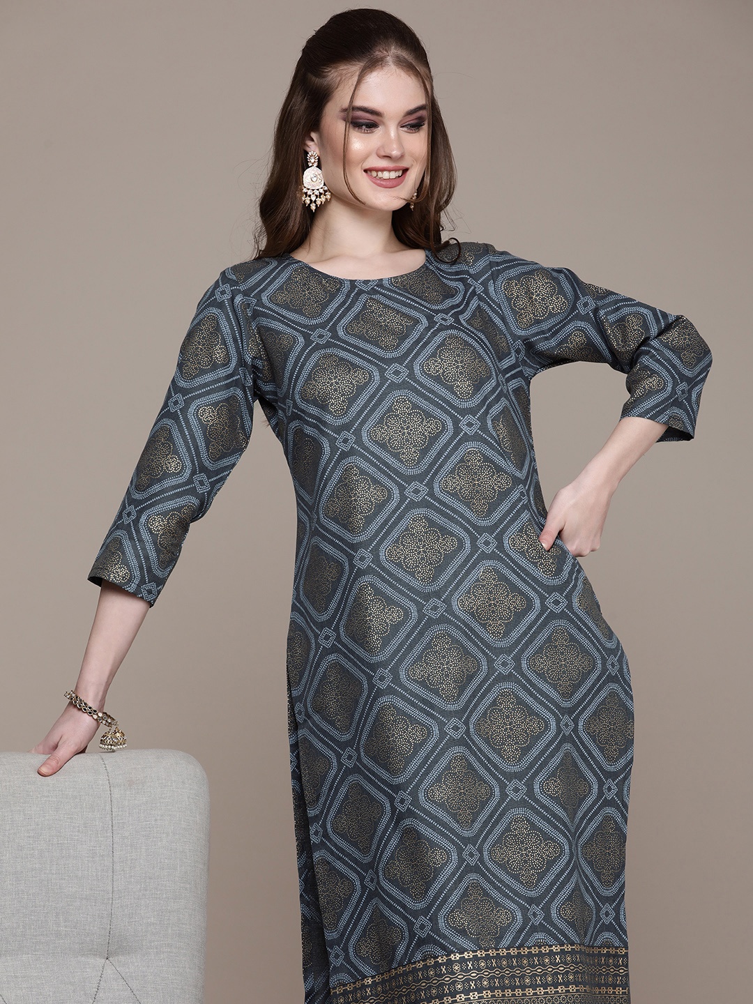 

Anouk Women Grey Ethnic Motifs Printed Regular Kurta with Trousers