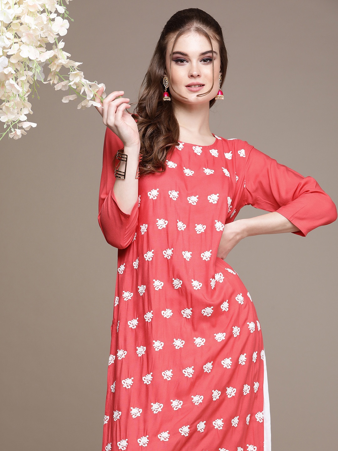 

Anouk Ethnic Motifs Embroidered Thread Work Kurta, Coral