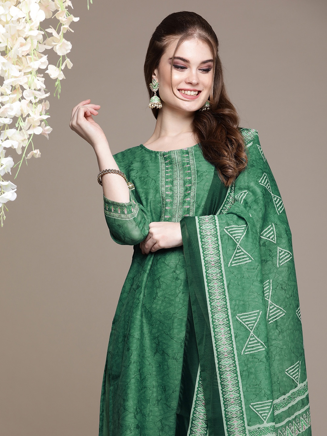 

Anouk Women Green Printed Regular Kurta with Trousers