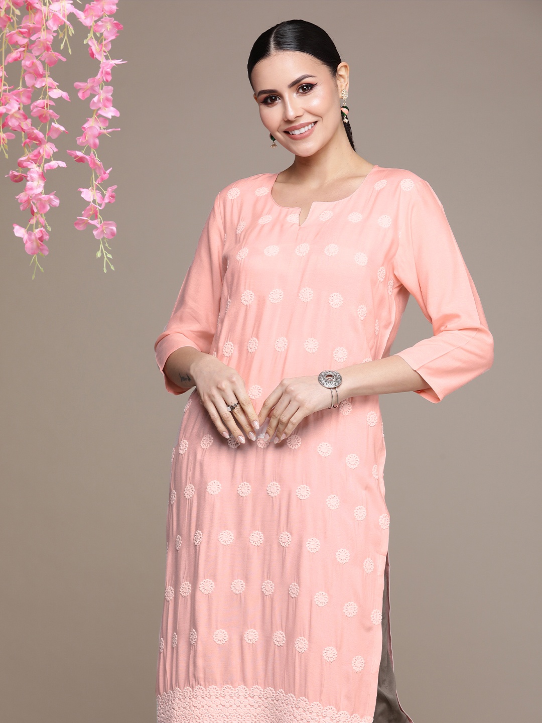 

Anouk Ethnic Motifs Embroidered Kurta, Pink