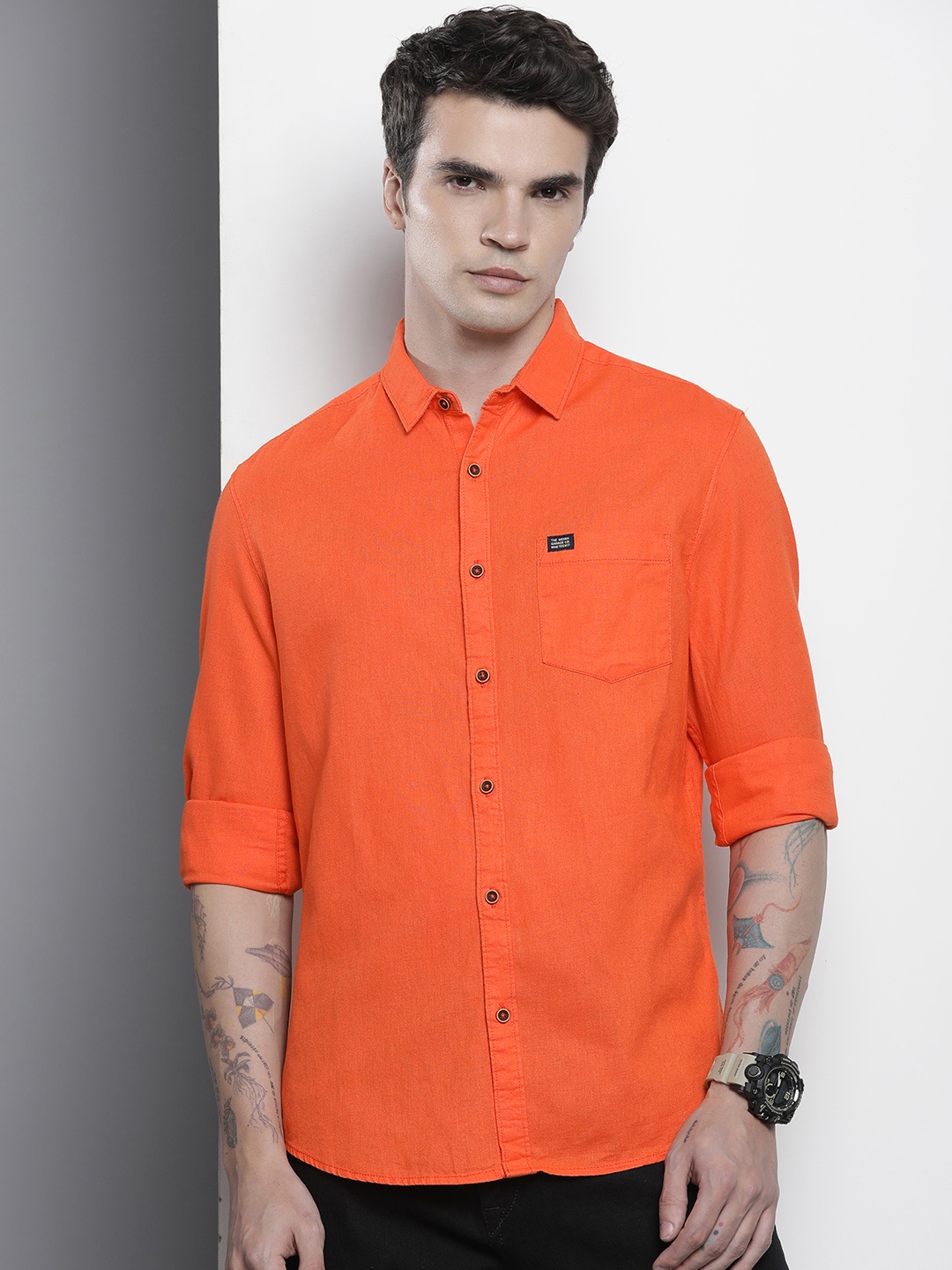 

The Indian Garage Co Men Slim Fit Solid Linen Resortwear Shirt, Orange