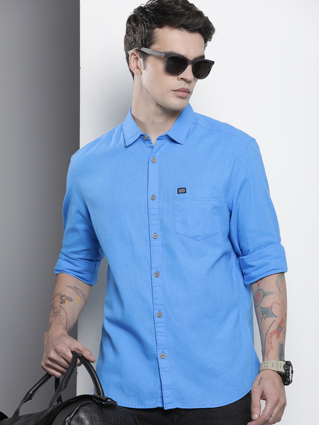 

The Indian Garage Co Men Slim Fit Solid Linen Resortwear Shirt, Blue