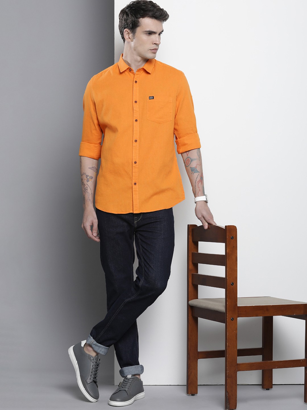 

The Indian Garage Co Men Slim Fit Solid Linen Resortwear Shirt, Yellow