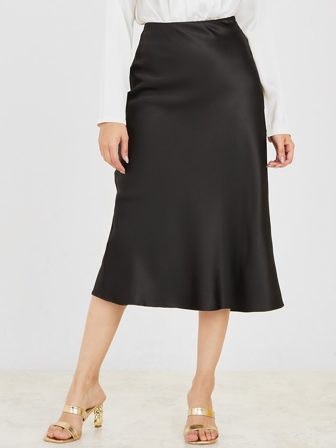 

Styli Women High Rise Flared Midi Skirt, Black