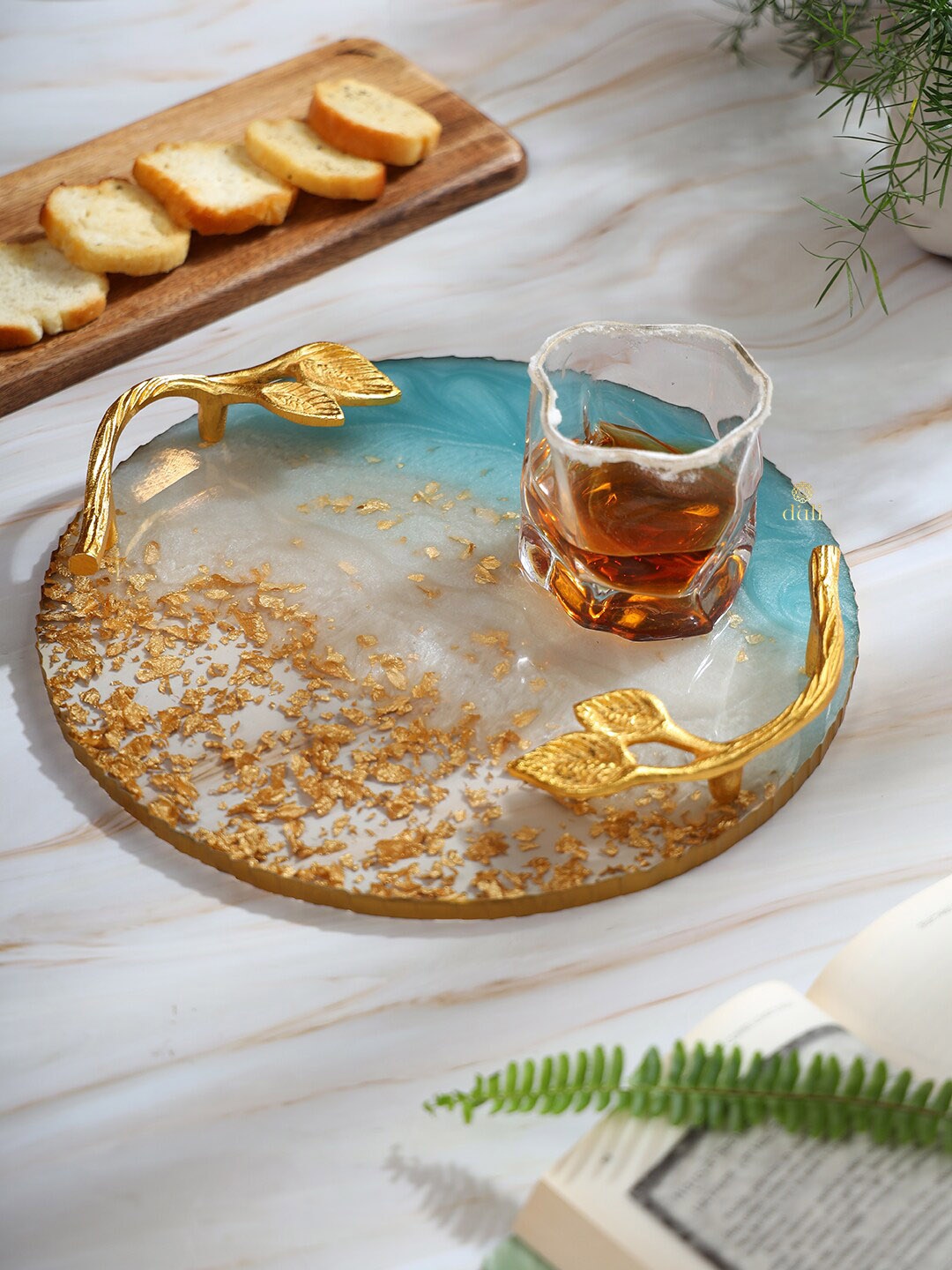 

DULI Blue & Gold Toned Textured Round Serving Tray