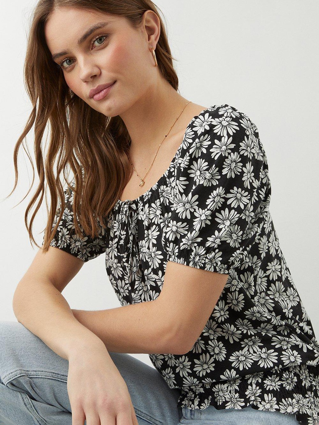 

DOROTHY PERKINS Floral Print Tie-Up Neck Puff Sleeves Top, Black