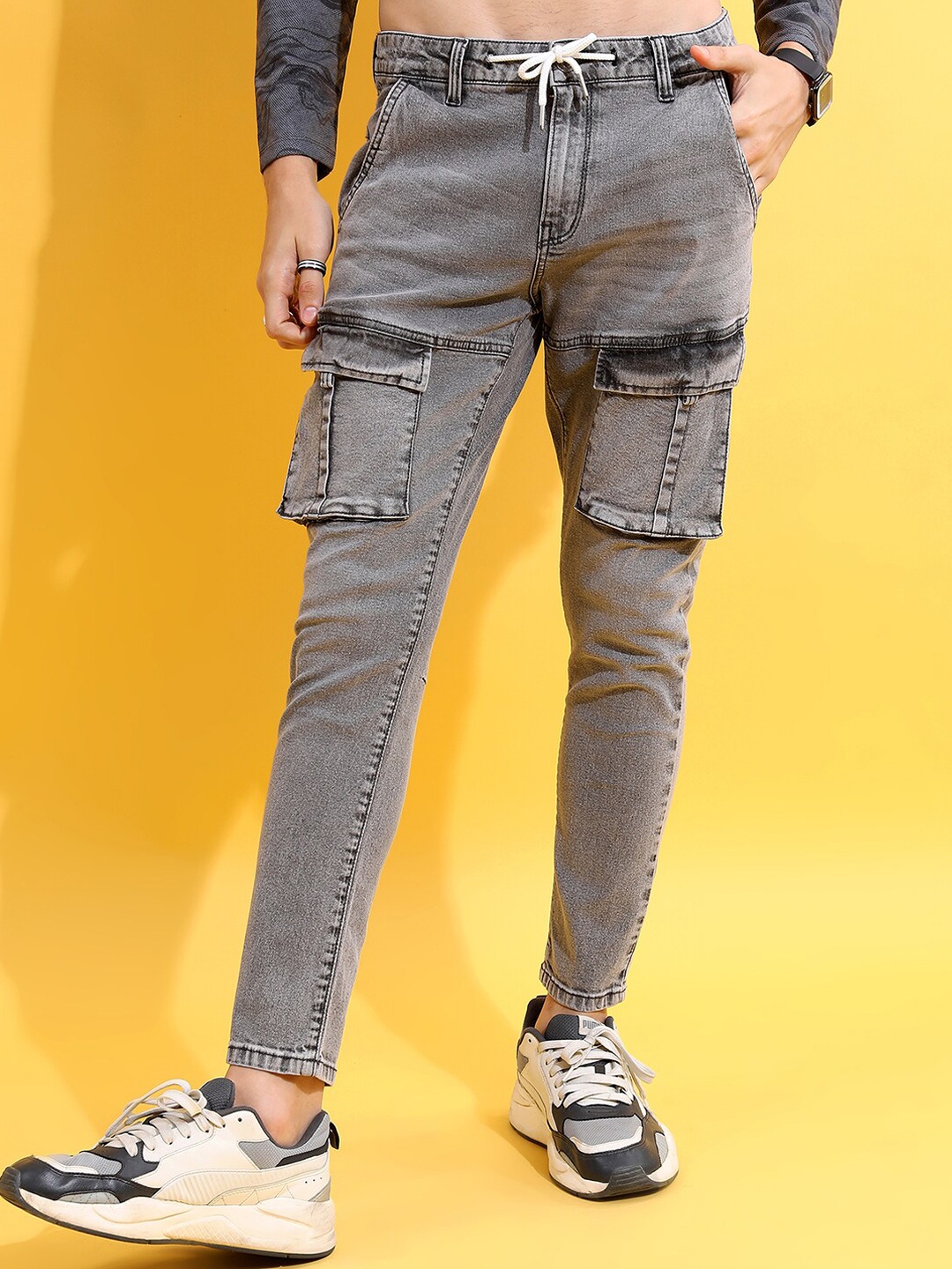 

Highlander Men Slim Fit Cargo stretchable Jeans, Grey