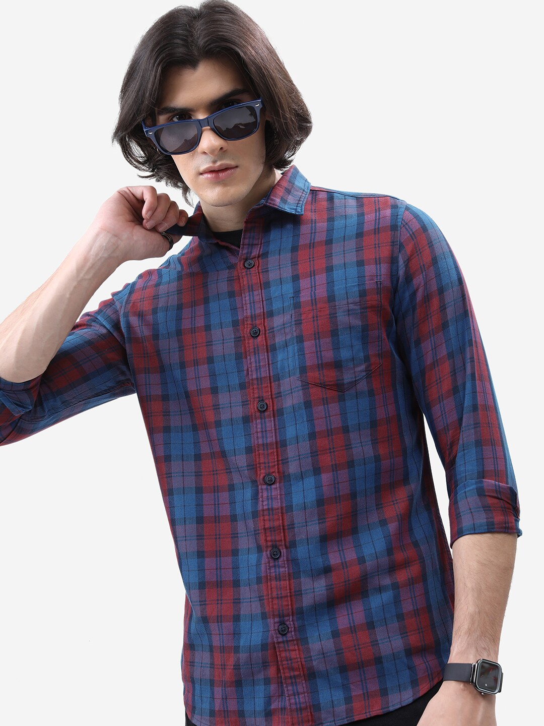 

HIGHLANDER Blue & Red Checked Slim Fit Casual Shirt