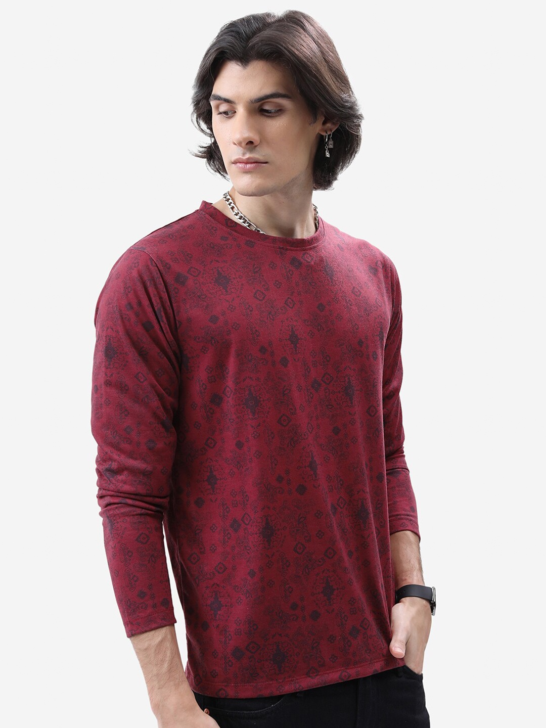 

HIGHLANDER Maroon Round Neck T-shirt