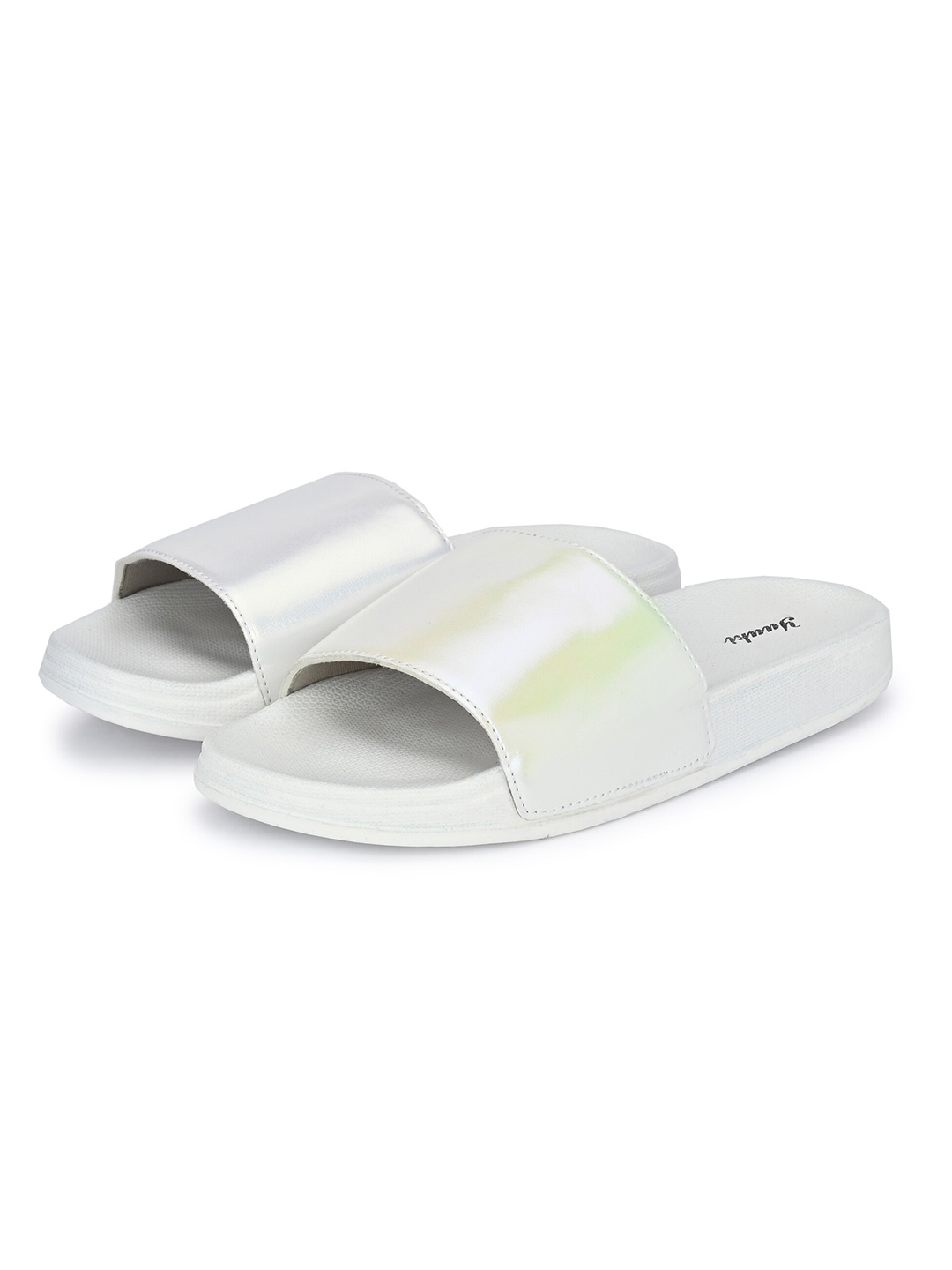 

Yuuki Women White Sliders