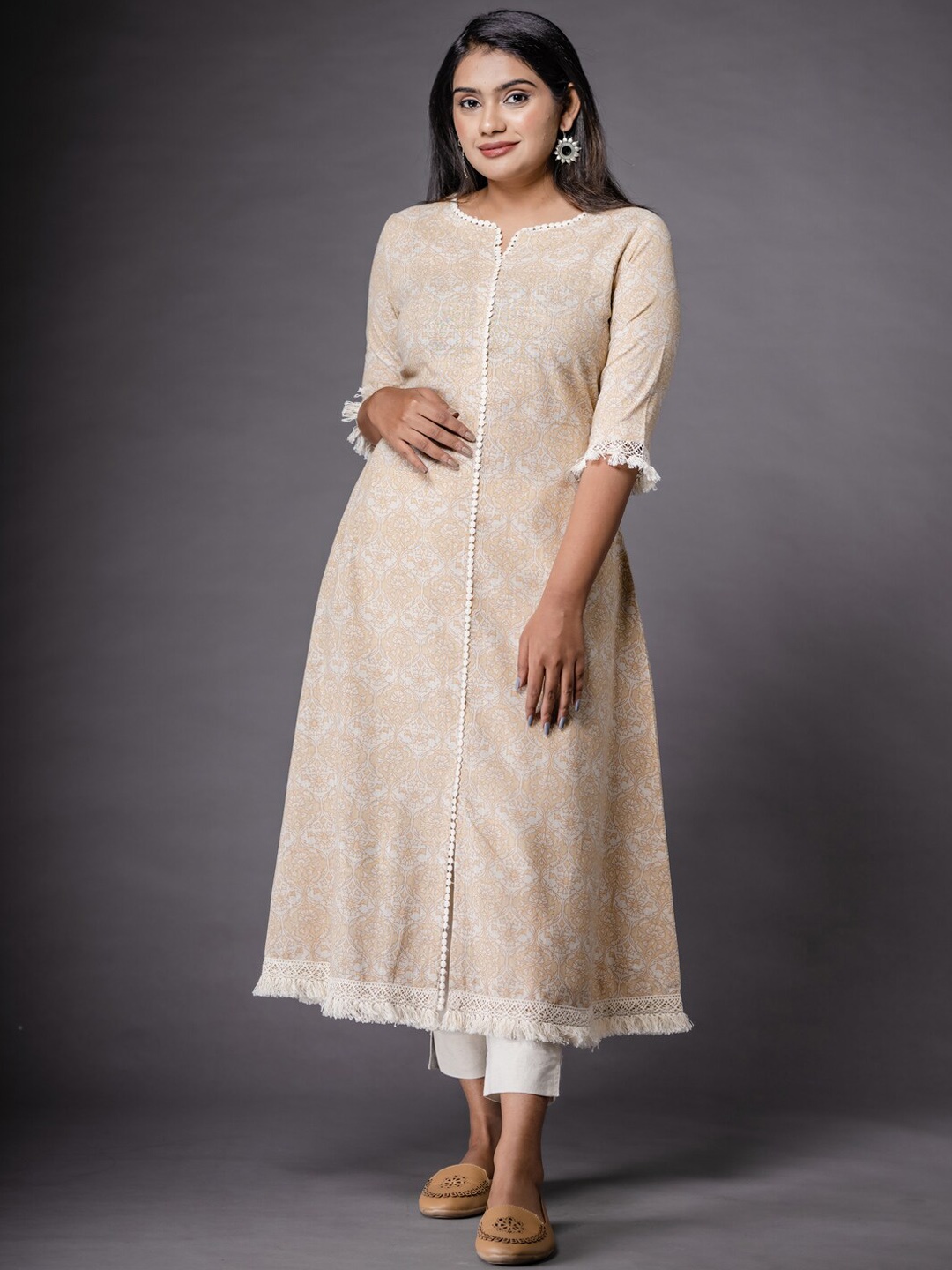 

Vismay Ethnic Motifs Printed Cotton A-Line Kurta, Beige