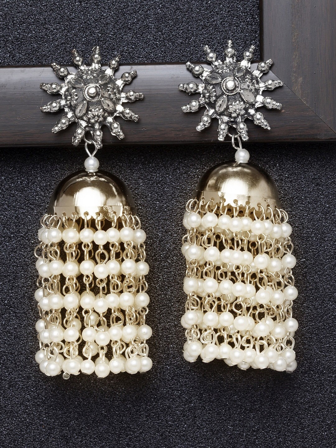 

Ibtida Rhodium-Plated Dome Shaped Jhumkas Earrings, Silver
