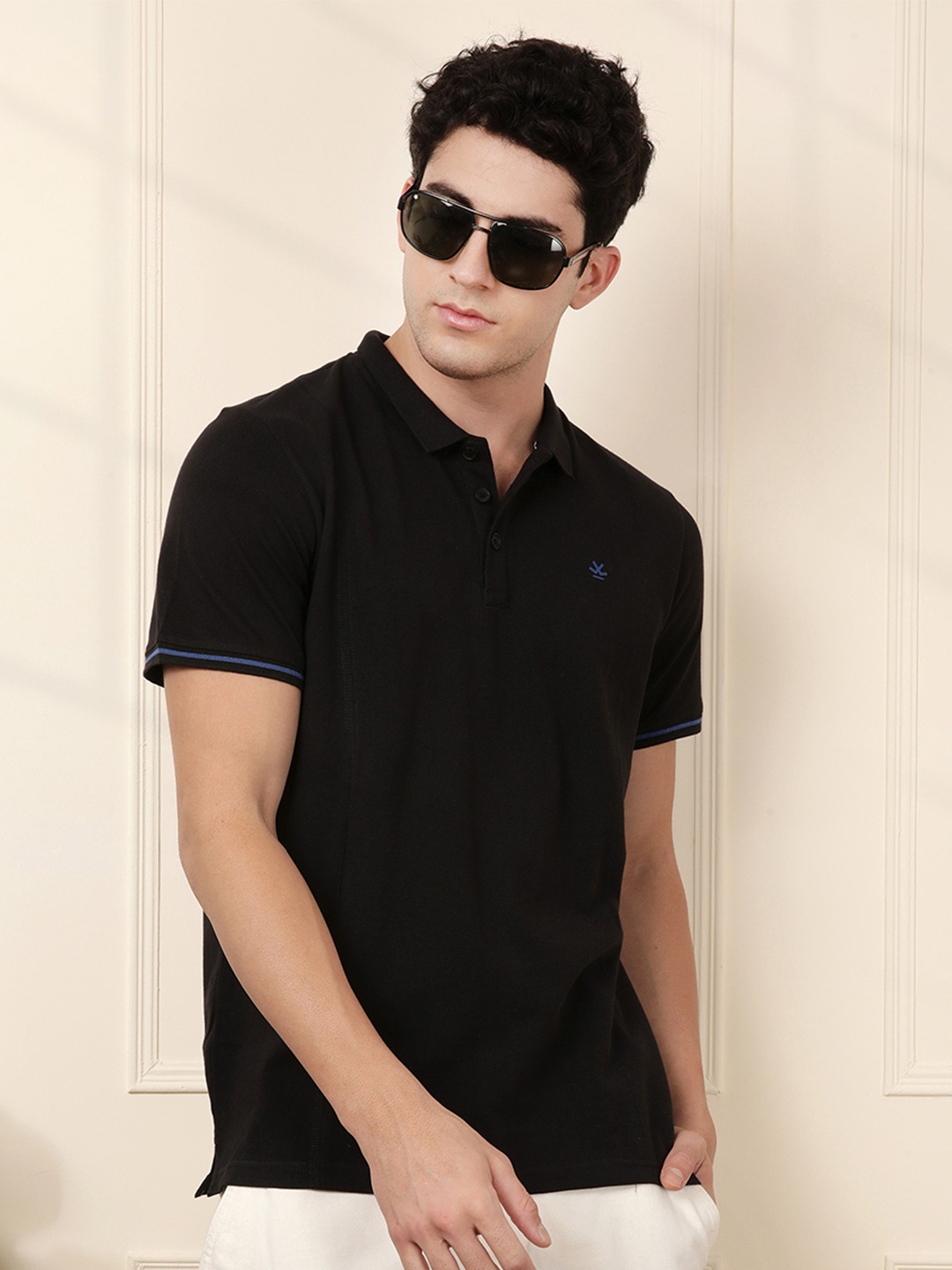 

WROGN Men Solid Polo Collar T-shirt, Black