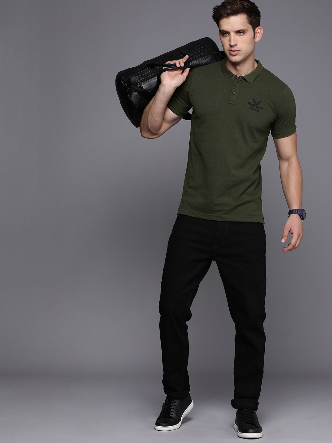 

WROGN Men Solid Polo Collar Knitted Slim Fit T-shirt With Brand Logo Embroidered Detail, Olive