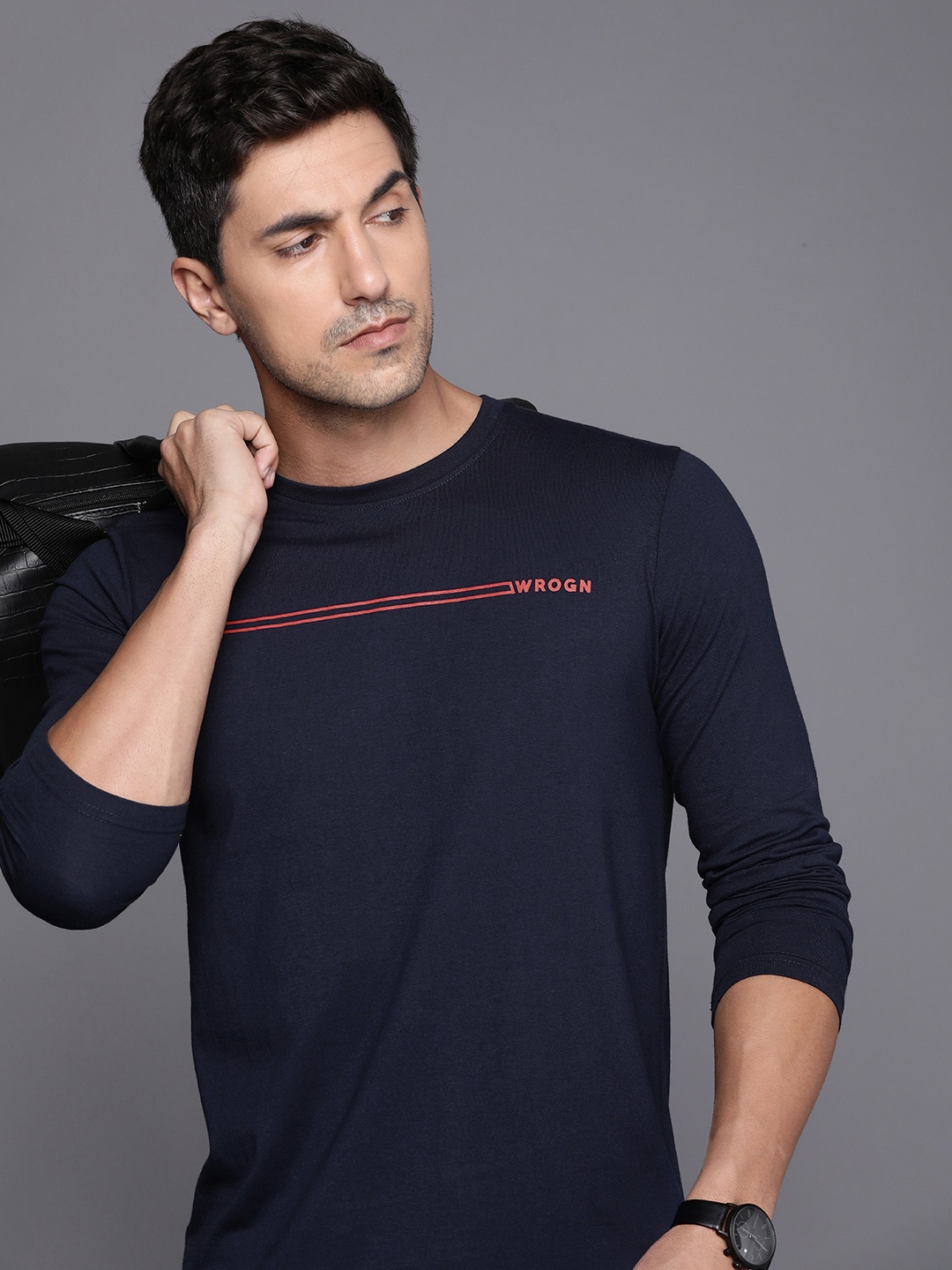 

WROGN Slim Fit With Minimal Stripe Detail T-shirt, Navy blue