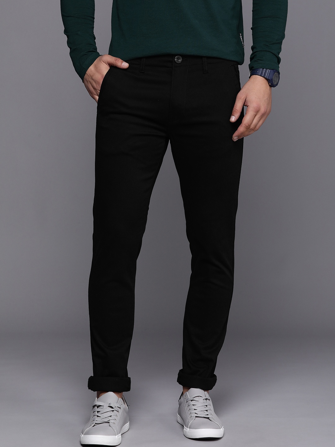 

WROGN Men Solid Flat Front Mid Rise Casual Trousers, Black