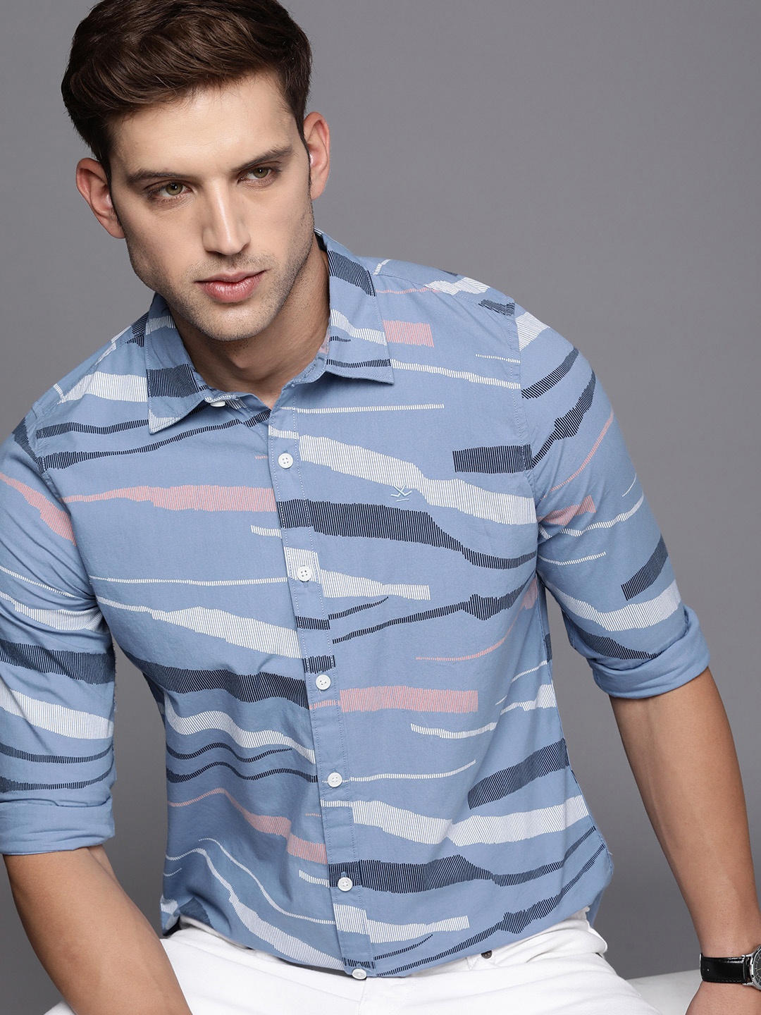 

WROGN Slim Fit Geometric Printed Pure Cotton Casual Shirt, Blue