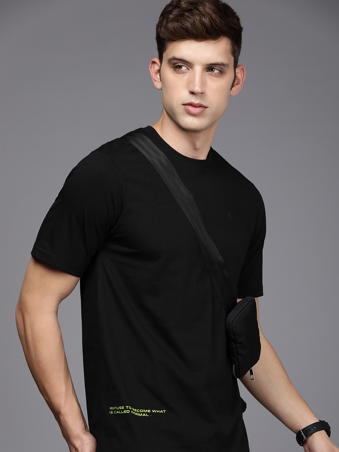 

WROGN Solid T-shirt, Black