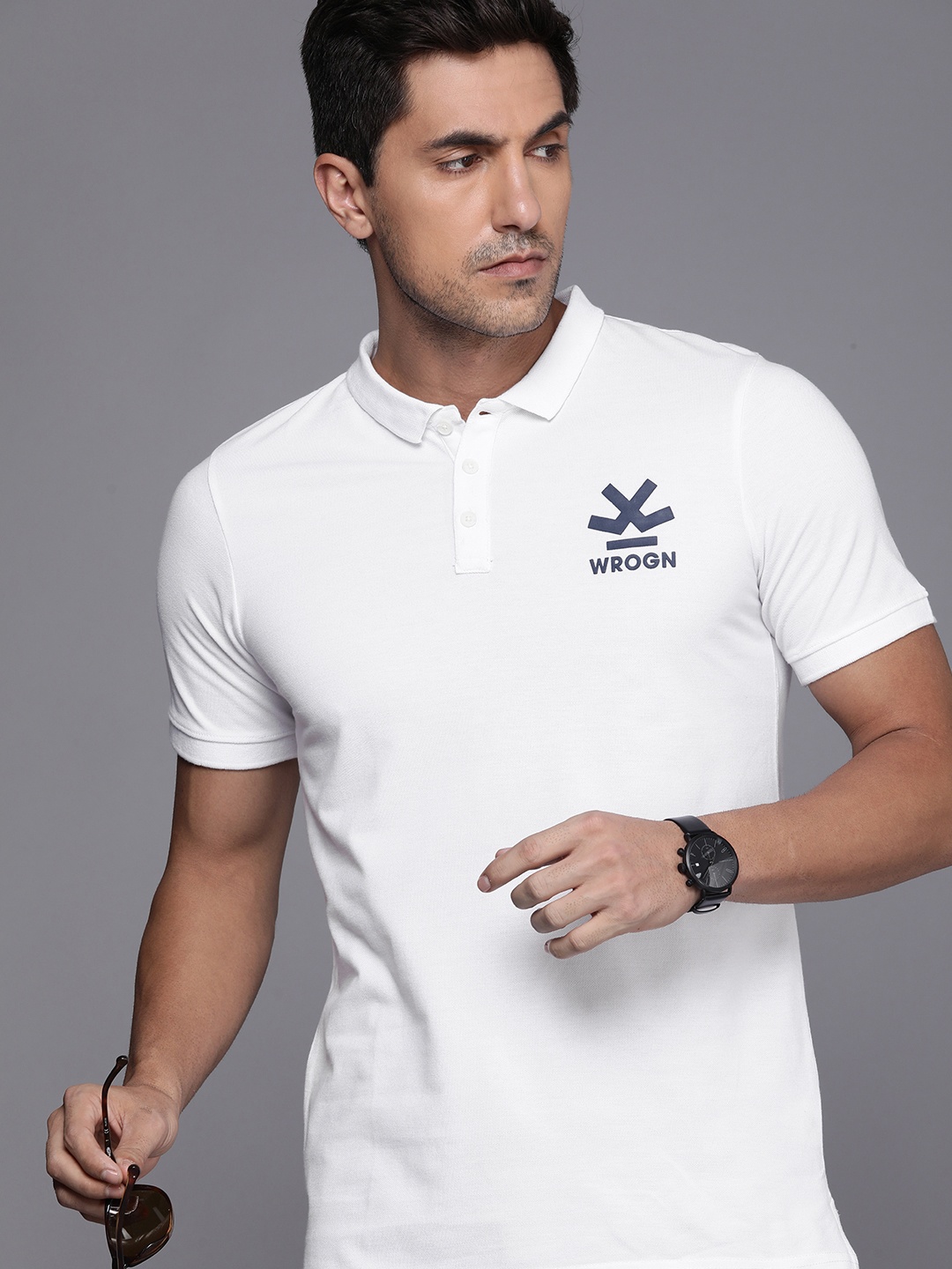 

WROGN Men Solid Polo Collar Knitted T-shirt With Minimal Brand Logo Print Detail, White