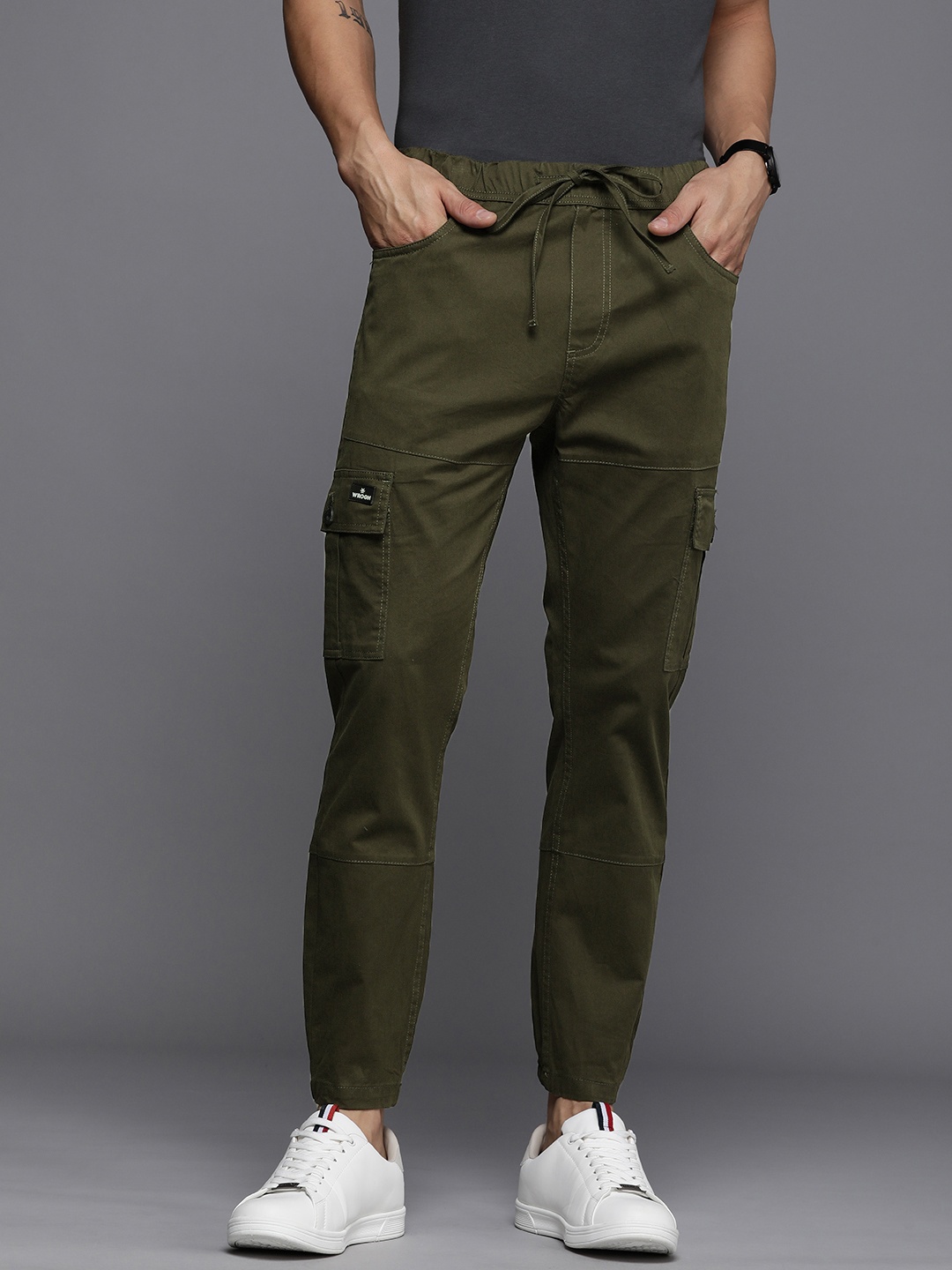 

WROGN Men Mid Rise Cargo Style Joggers, Olive