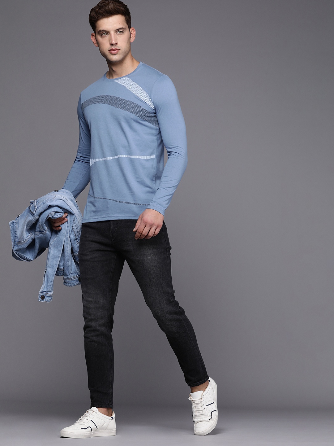 

WROGN Round Neck Slim Fit Printed T-shirt, Blue