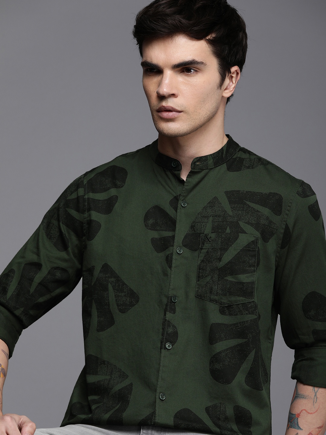 

WROGN Pure Cotton Printed Casual Shirt, Olive