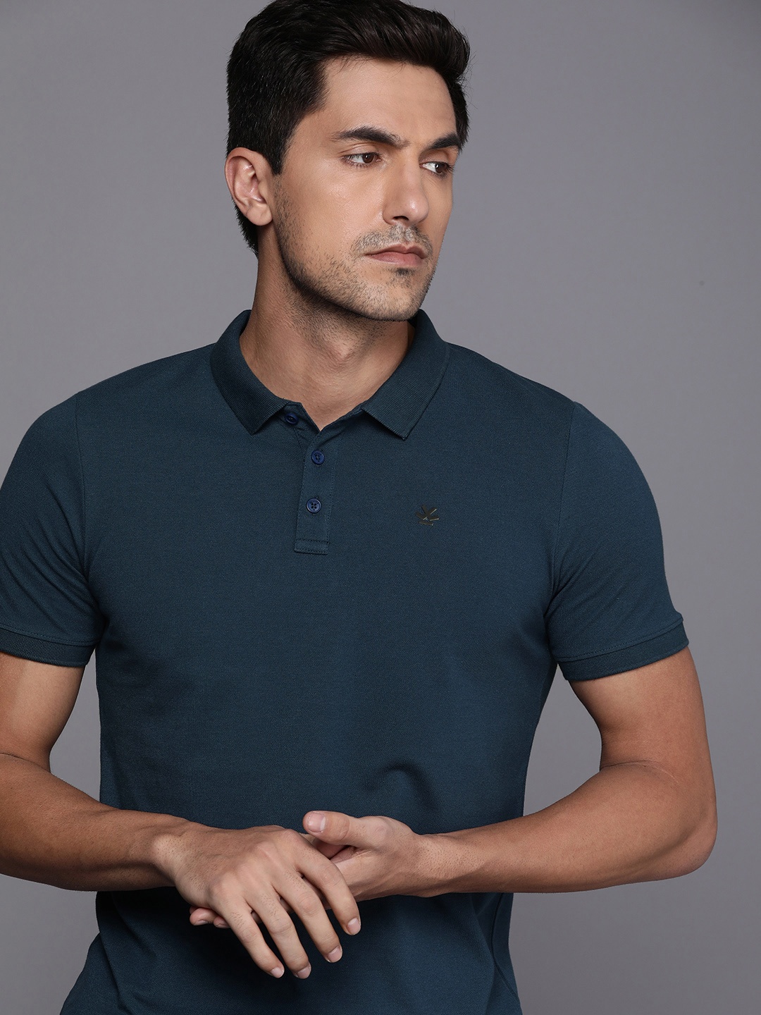 

WROGN Men Solid Polo Collar Indigo Knitted T-shirt, Teal