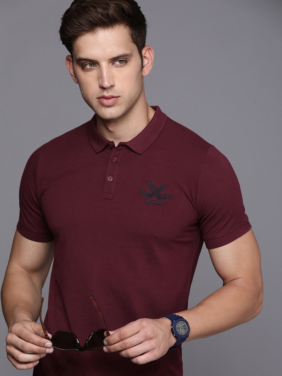

WROGN Men Solid Polo Collar Knitted Slim Fit T-shirt With Brand Logo Embroidered Detail, Burgundy