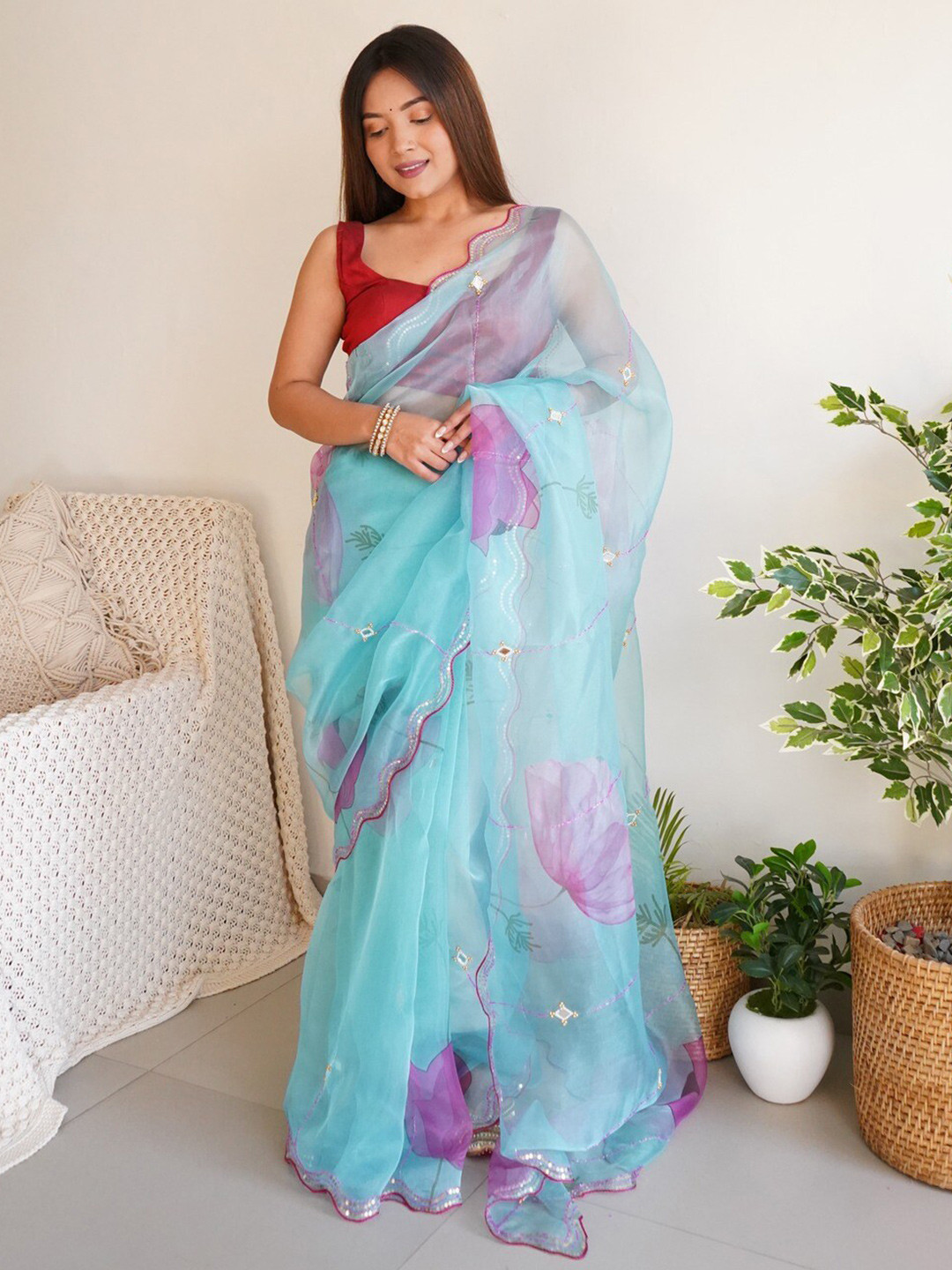 

Atulyam Tex World Floral Printed Sequinned Organza Saree, Blue